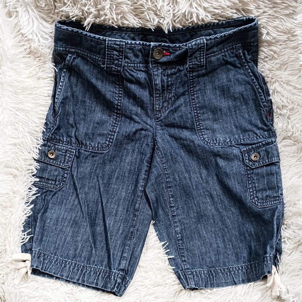 Tommy Hilfiger Denim Shorts Bermuda Cargo Dark Wash Women Size 2 EUC